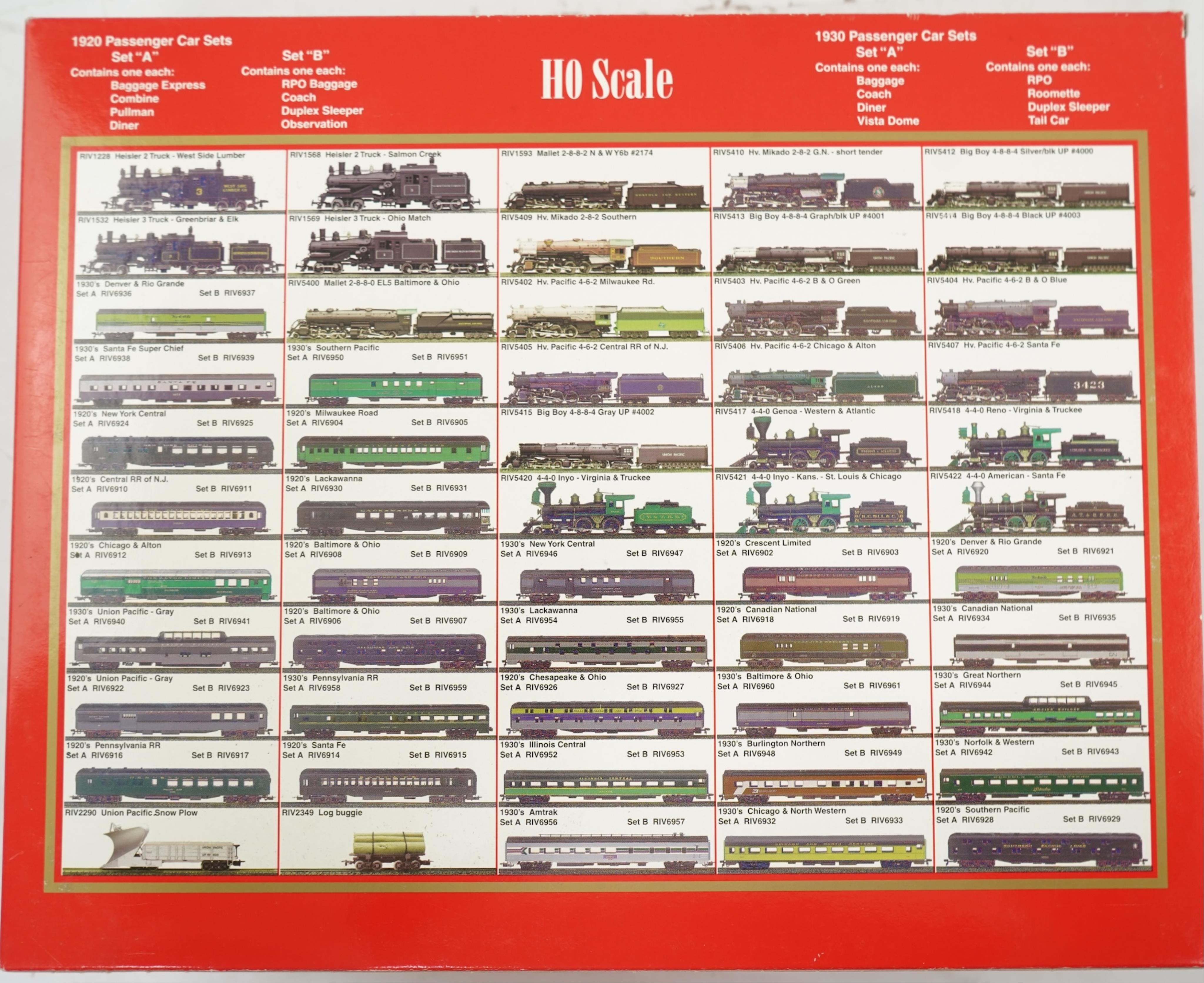 Two boxed Rivarossi 1920s New York Central Railroad coach packs; A Set (6924) and B Set (6925), both containing four coaches.